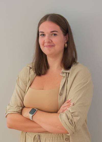 Sekretarka Larisa Kukovec